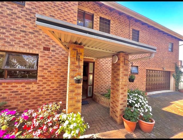 3 BEDROOM HOUSE FOR SALE IN SCOTTBURGH SOUTH